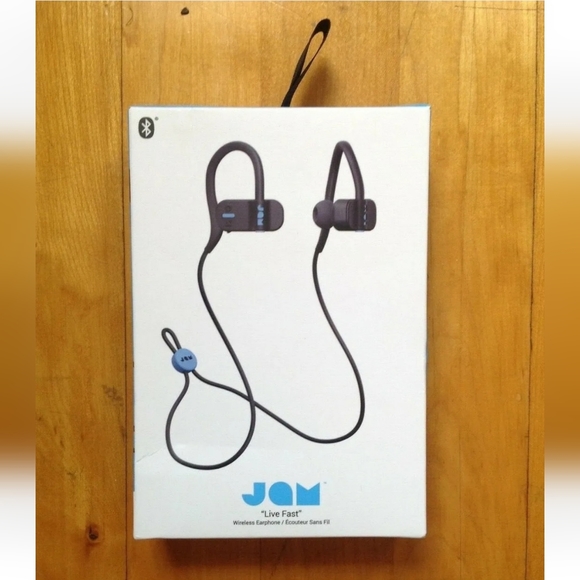 JAM Headphones Black Live Fast Wireless In Ear New - Picture 4 of 8